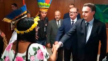Bolsonaro defende mineração e agropecuária em terras indígenas
