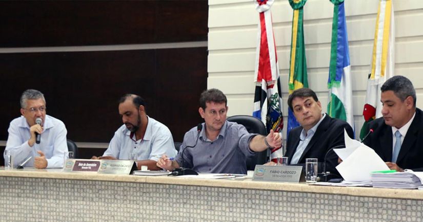 Câmara termina relatório e vai entregar ao Ministério Público