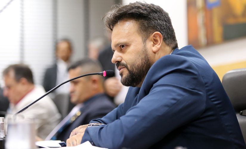 Deputado Claudinei comenta sobre atuação política na AL