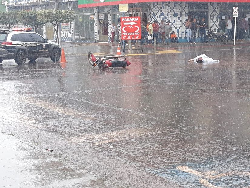 Colisão no centro de Rondonópolis termina na morte de motociclista