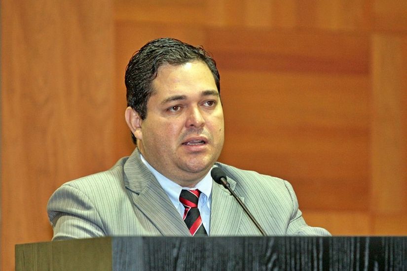 Decisão do TSE reverte condenação contra Luizinho Magalhães 