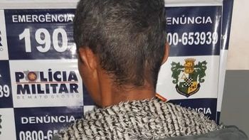 Suspeito é preso por agredir mulher depois de ser denunciado por tráfico de drogas