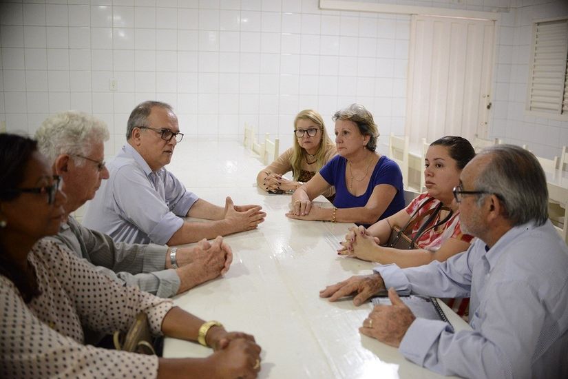 Prefeitura repassa R$ 50 mil para melhoria do atendimento do Lar Cristão