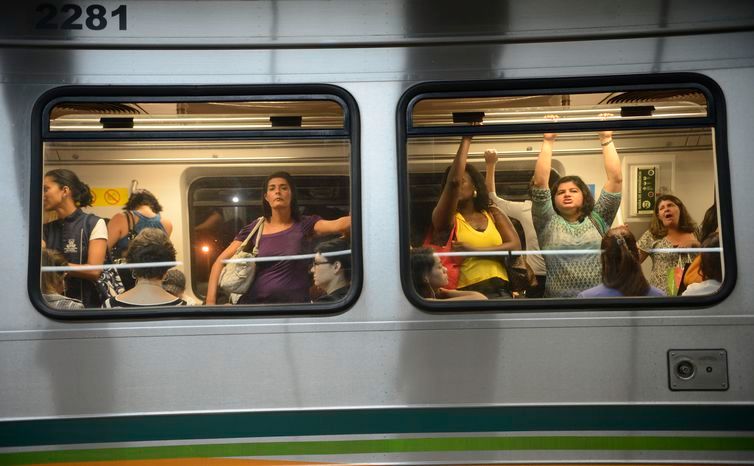 Nova lei de importunação sexual pune assédio na rua