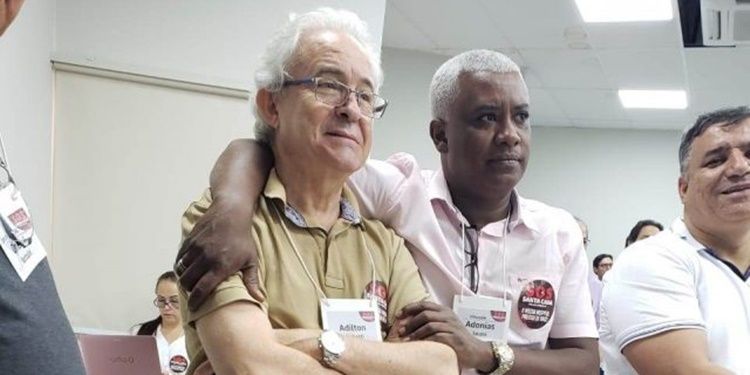 Fidelidade de Adonias com o prefeito está em corda bamba