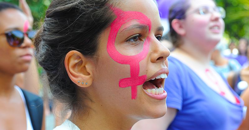 Dos 27,4 mil registros de candidaturas, 8,4 mil são de mulheres