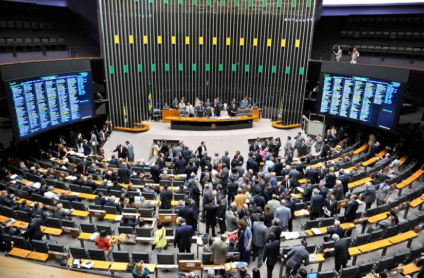 Câmara conclui votação de projeto de recuperação fiscal de estados endividados