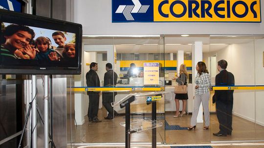Operação da Polícia Federal combate corrupção nos Correios