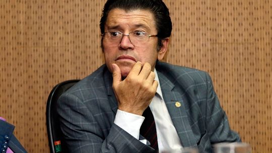 Grandes nas pesquisas, mas pequenos nas urnas, nomes conhecidos não conseguiram se eleger