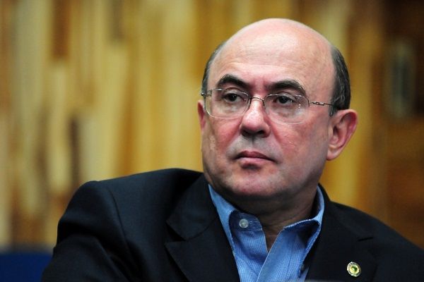 Ex-deputado José Riva é internado às pressas em UTI de hospital em Cuiabá