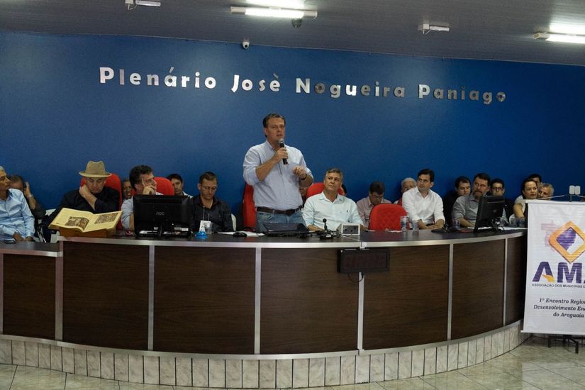 Fávaro participa de debate sobre demandas energéticas na região