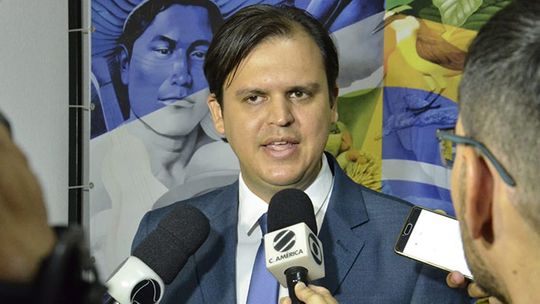 Thiago Silva assume Comissão de Educação da AL