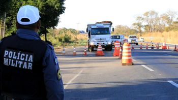 Batalhão de Trânsito recuperou 26 veículos e prendeu 40 pessoas por embriaguez