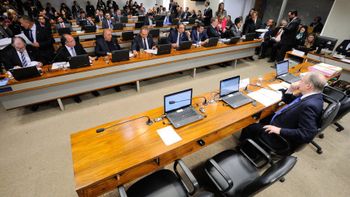 Proposta autoriza universidades a criarem fundos para captar doações