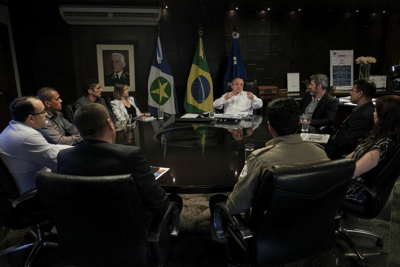 Taques parabeniza forças de segurança pela redução de criminalidade no Carnaval
