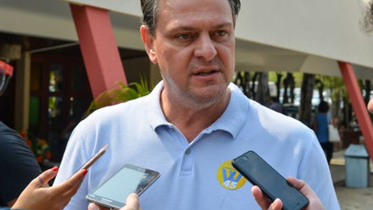 Fávaro contraria candidato do grupo rival sobre papel dos servidores públicos