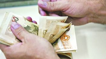 Pagamento de 13º salário em deve injetar R$ 3,3 bilhões na economia de MT