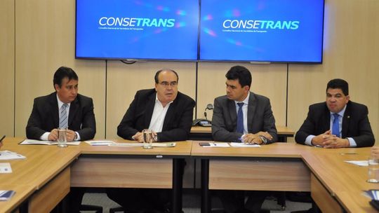 Estados brasileiros cobram do governo federal investimentos em aeroportos