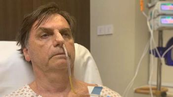 Bolsonaro retira sonda nasogástrica e recomeça dieta líquida