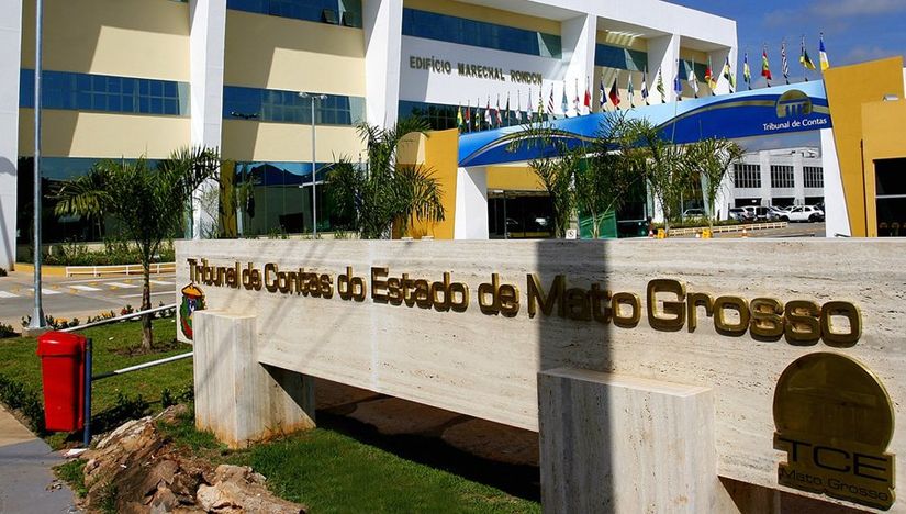Ex-gestor e servidores são multados por falhas em obra pública