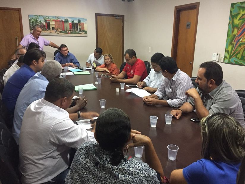 Presidentes de bairro vão à Câmara impedir construção de campo de futebol
