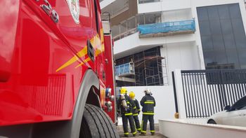 Princípio de incêndio assusta operários e prédio é evacuado em Cuiabá