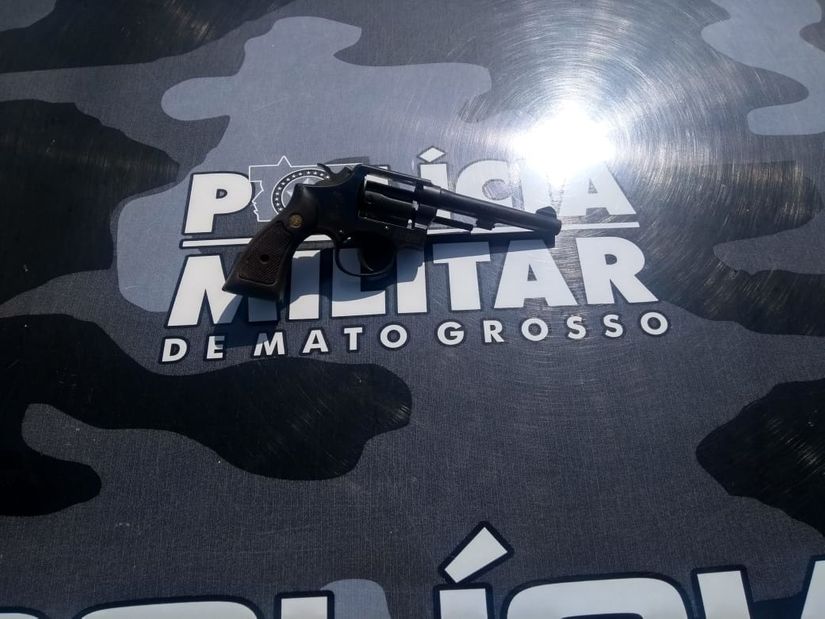 Roubo de veículo resulta em confronto e bandido morto em VG