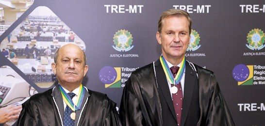 Desembargador Gilberto Giraldelli assume presidência do TRE-MT