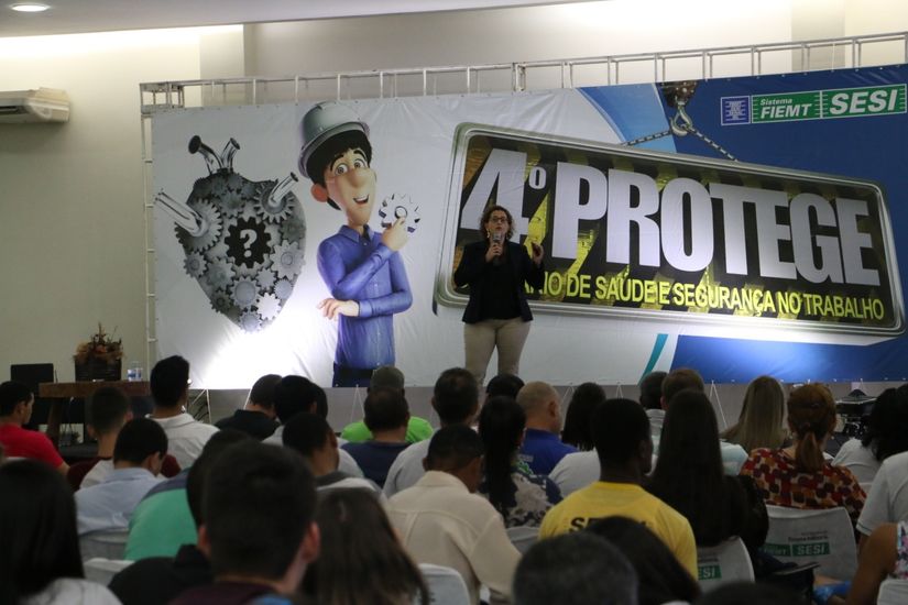 Seminário de Saúde e Segurança reúne mais de mil participantes em 5 cidades de MT
