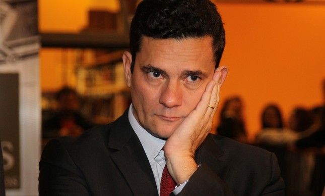 Moro vai ao Congresso entregar Projeto de Lei Anticrime