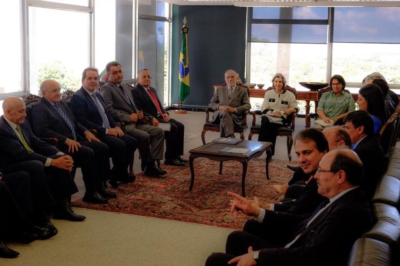 Pedro Taques vai ao STF cobrar repasse das multas referentes a repatriação de divisas