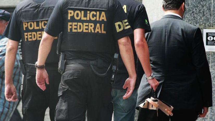 Polícia Federal faz operação contra fraudes no Porto de Santos
