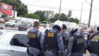 Homem é encontrado morto com tiro na cabeça dentro de carro no Coxipó 