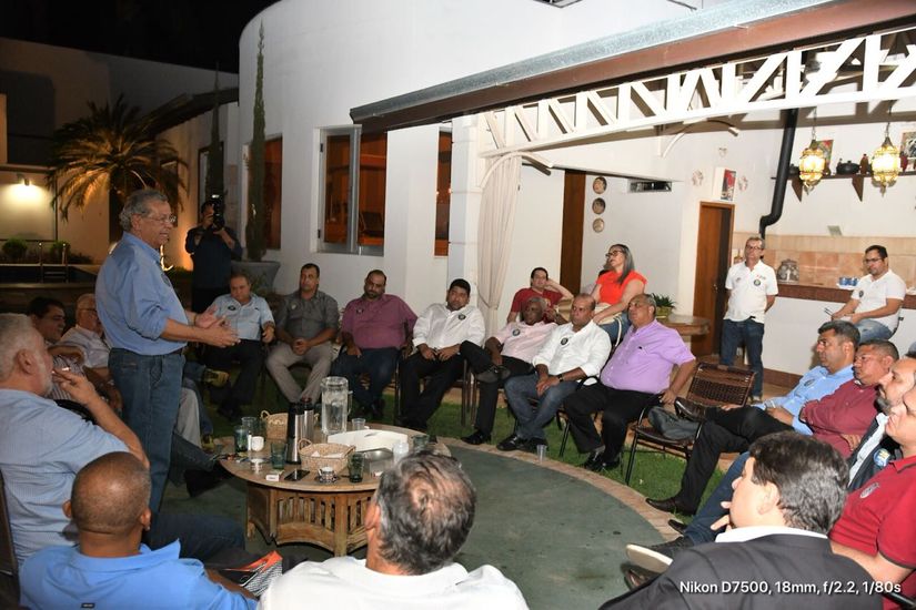 Jayme Campos recebe apoio de vereadores e ex-prefeito Percival Muniz