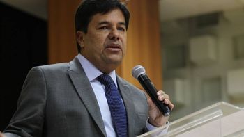 MEC vai apoiar formação de professores para educação de surdos, diz ministro