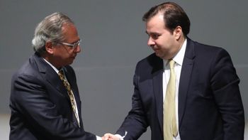 Para evitar atrasos na reforma da Previdência, Guedes busca reaproximação com Maia