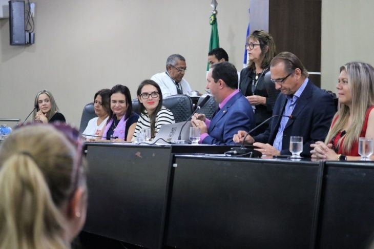 Deputada reforça papel da mulher na efetivação de políticas públicas de proteção às mulheres