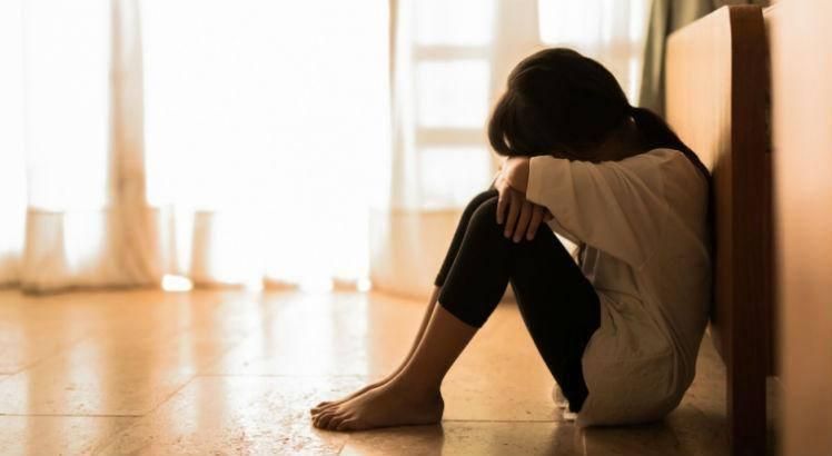 Pai é preso por abusar sexualmente de duas filhas