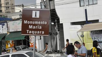 Tradicional Estátua foi retirada para restauração