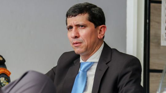 Promotor sugere que grampos fizeram Taques vencer eleição em 2014