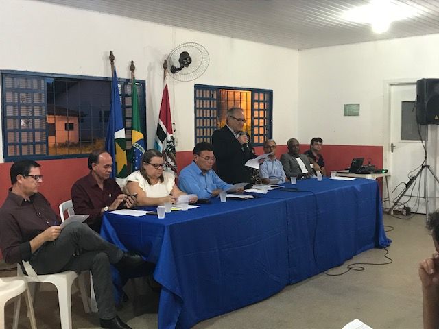 População defende manutenção de ensino noturno na Escola Amélia