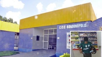 Câmeras de segurança flagram ação criminosa no centro