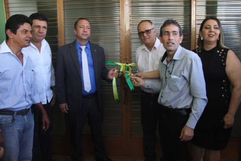 Prefeito de Rondonópolis participa de instalação da sede do Incra