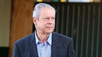 José Dirceu tem até as 16h desta sexta-feira (17) para se entregar à PF, em Curitiba