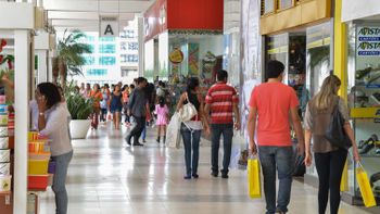 Brasil tem 4,5 milhões de empresas, número em queda desde 2014