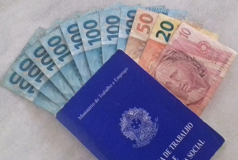 LDO para 2020 prevê salário mínimo de R$ 1.040 e reajuste para funcionalismo