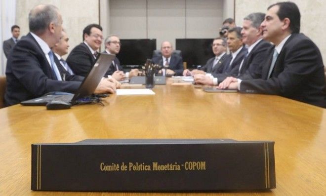 Com expectativa de inflação em 4,2%, cortes na Selic podem ser interrompidos