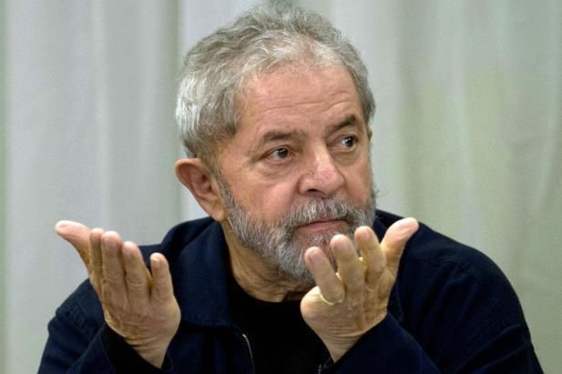 MPF denuncia Lula, Gilberto Carvalho e mais cinco em Operação 