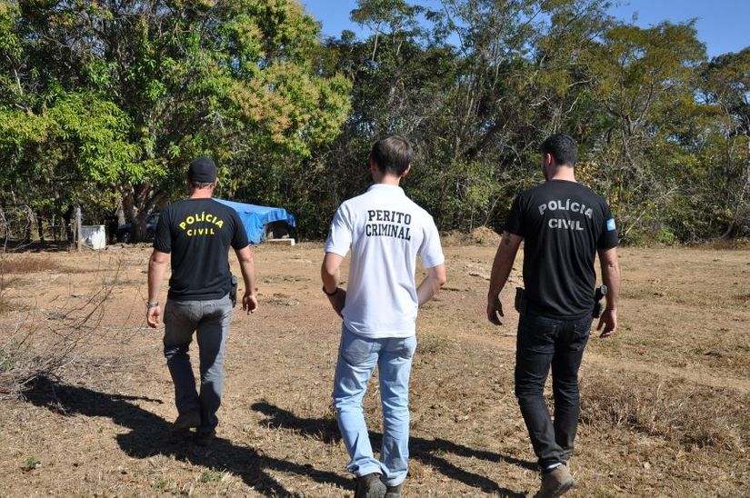  Homens encontrados mortos em fazenda serão enterrados como indigentes