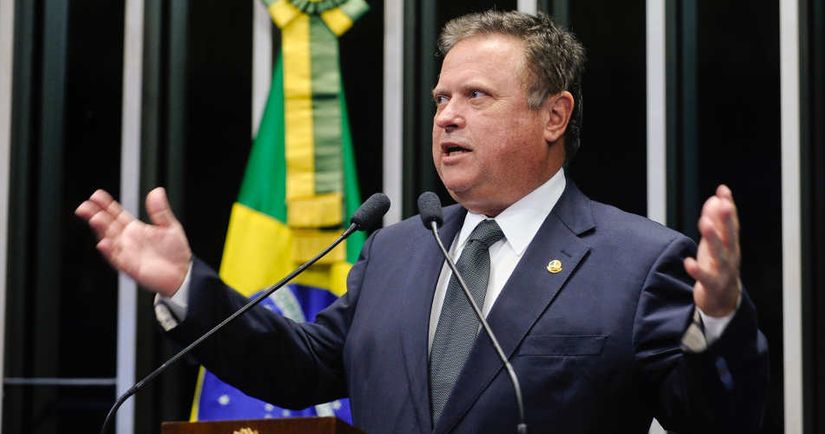 Temer oficializa Blairo no Ministério da Agricultura